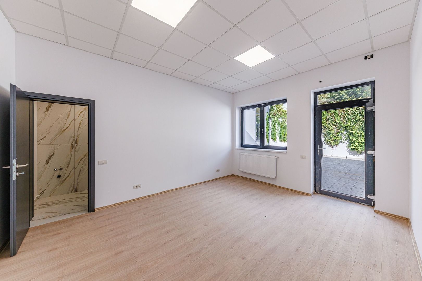 Prima inchiriere - Spatiu birouri 30 mp | Grup sanitar propriu - Poză 1