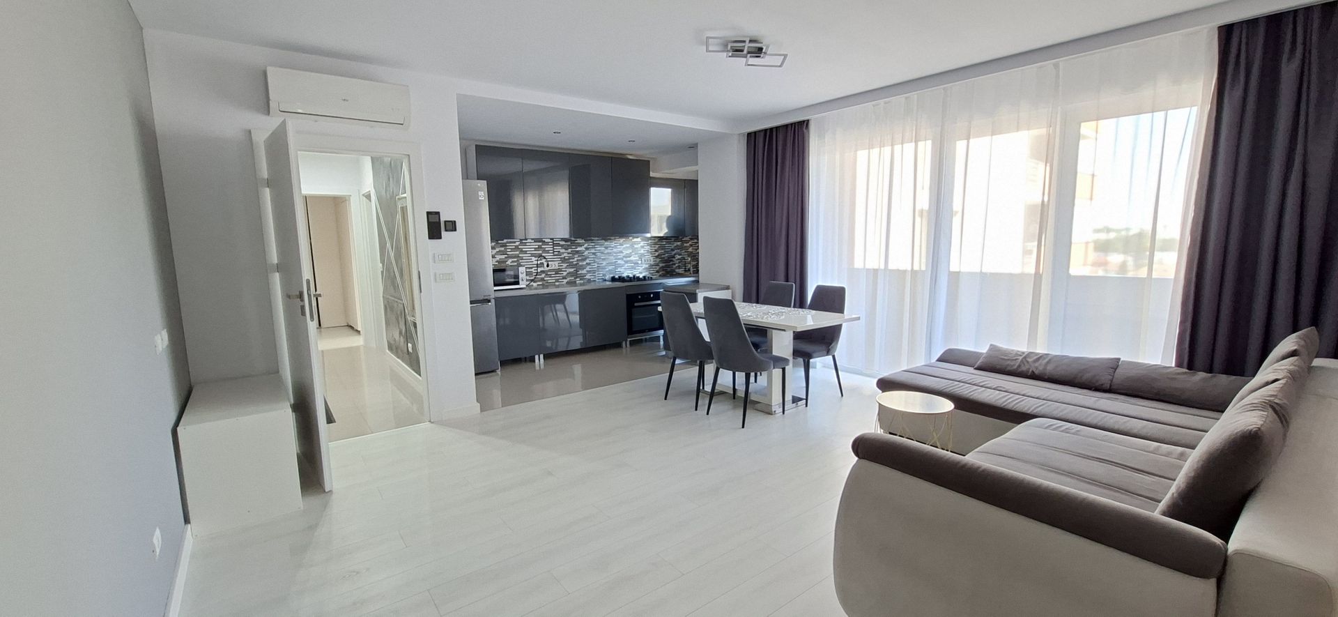 Apartament cu 2 camere + loc de parcare subteran - Aradului - Poză 1
