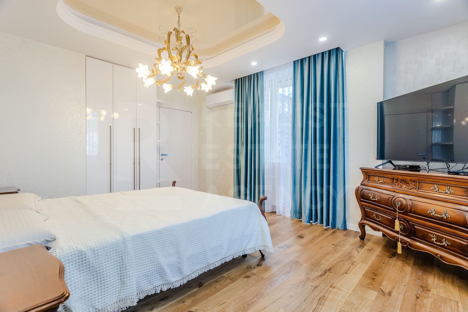 Chirie, apartament, 1 odaie + living, str. Liviu Deleanu, Buiucani - Poză 2