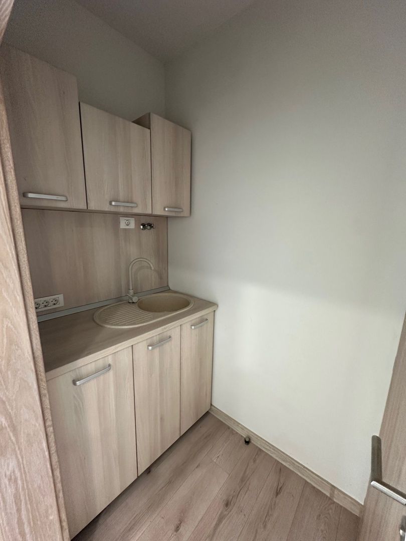 Spatii de birouri Ultracentral suprafață  de 34 mp - Poză 6