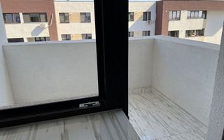 Inchiriez apartamemt 1 camera decomandat cu balcon si debara 50 m - Poză 7