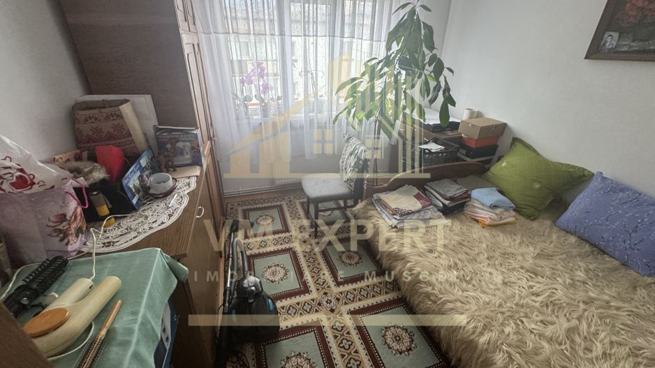 APARTAMENT 3 CAMERE ETAJ 4 VIȘOI CAMPULUNG - Poză 4