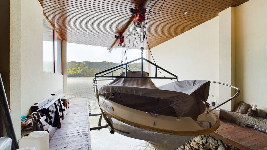 Pensiune de Lux pe Malul Dunării în Dubova - Poză 12