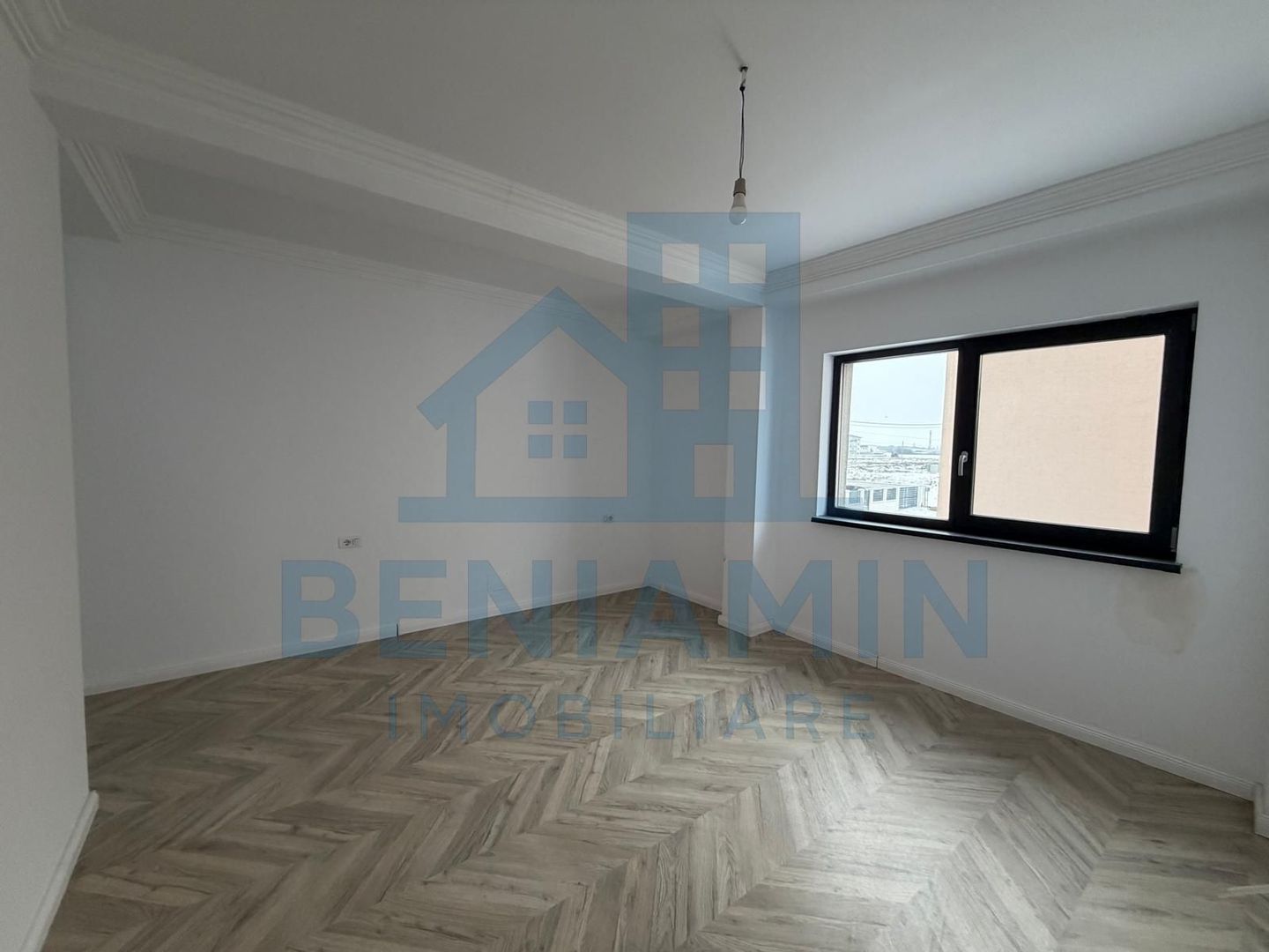 Casa P+1 Living-Bucatarie-3 Dormitoare-Toate utilitatile-Disponibila - Poză 6