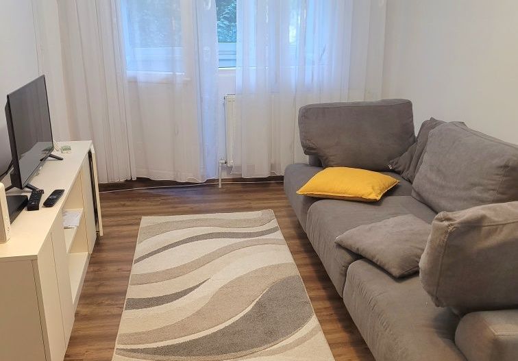 Apartament de inchiriat - 2 camere, Tiglina 2 - Papadie - Poză 1