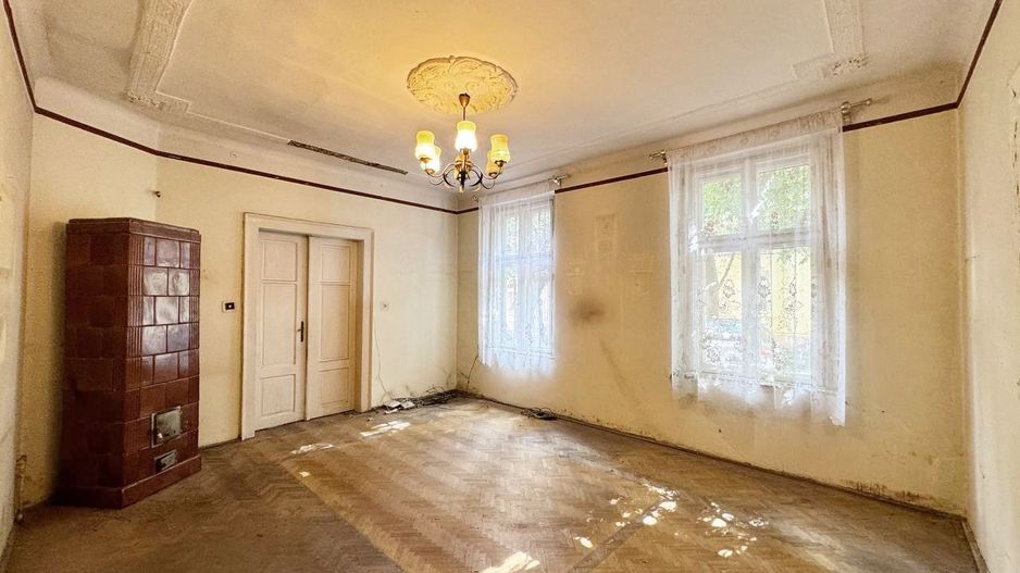 Apartament pretabil pentru birou/cabinet Strada Coșbuc. - Poză 1