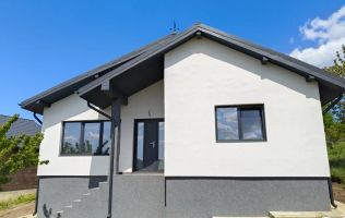 🏡   CASĂ PLAN PARTER  - Chicerea,Tomesti  🏡