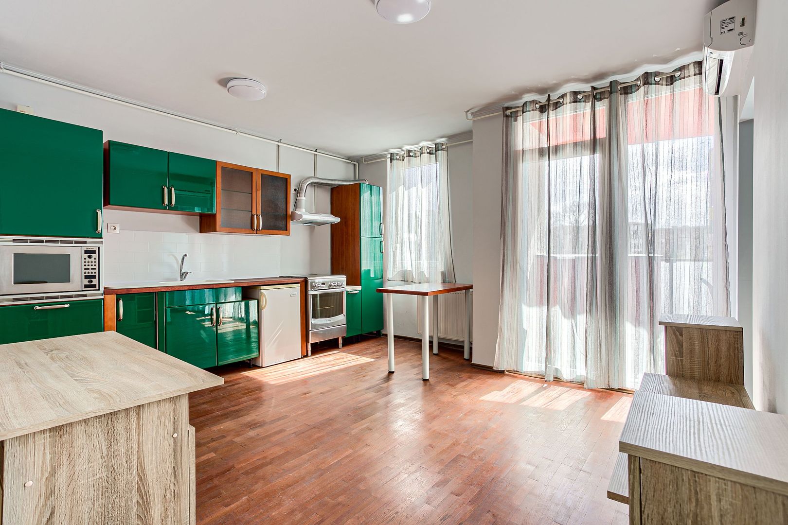 De închiriat Apartament cu 2 camere, ARED, zona Kaufland, etajul 1 - Poză 1