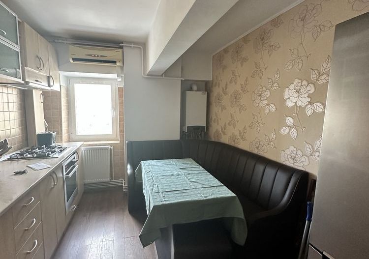 Apartament decomandat Lapus Electroputere Mall - Poză 3