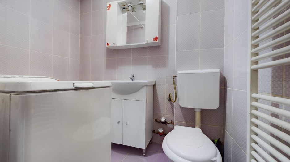 Garsonieră confort 1 zona Pârneava - Poză 6