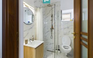 Apartament cu 3 camere în Subcetate - Poză 7