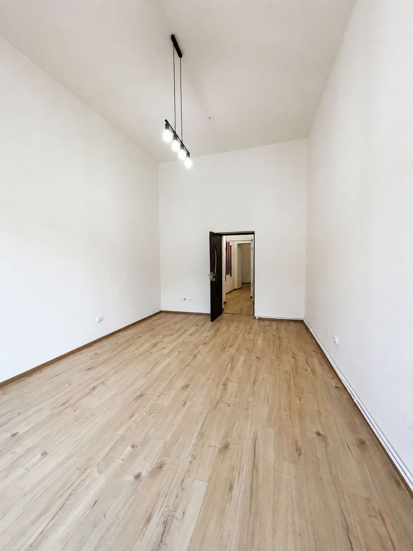 Apartament Ultracentral, renovat, etajul 1, centrala pe gaz - Poză 4