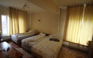 Vila  destinatie camin batrani - Poză 37