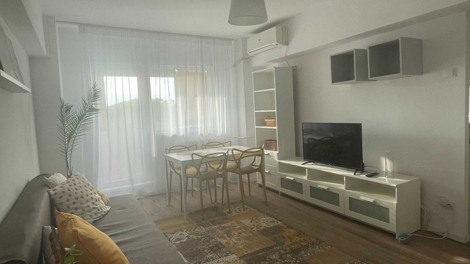 Închiriez apartament 2 camere, Piața Muncii, modern, metrou - 2 minute - Poză 1