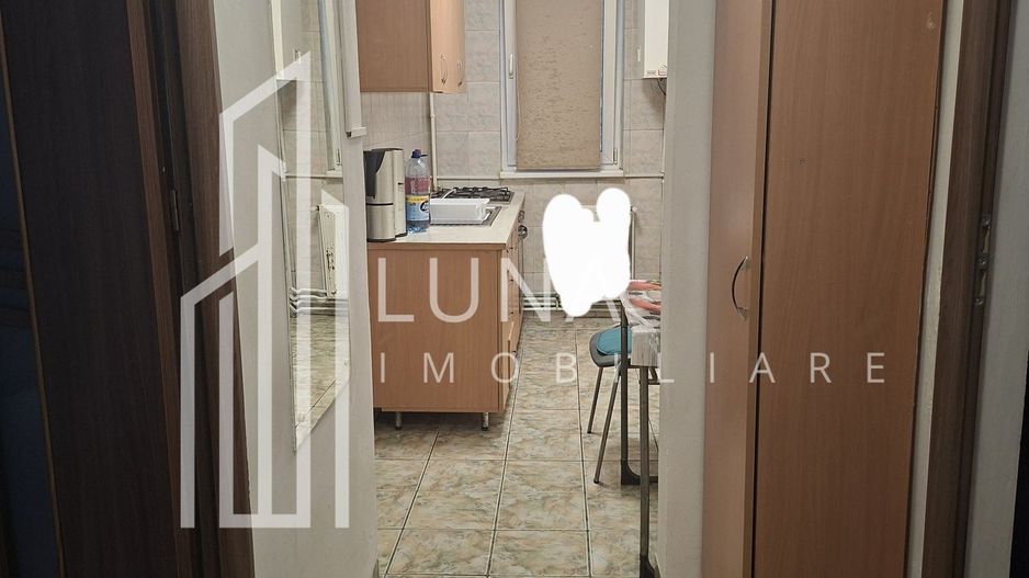 Vând apartament 3 camere - Poză 4