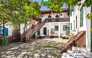 Pensiune 18 Camere cu Restaurant - Cetatea Oradea - Poză 26