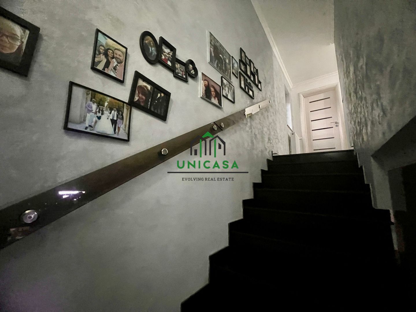 Casa 4 camere/Ostroveni/Teren 400 mp - Poză 4