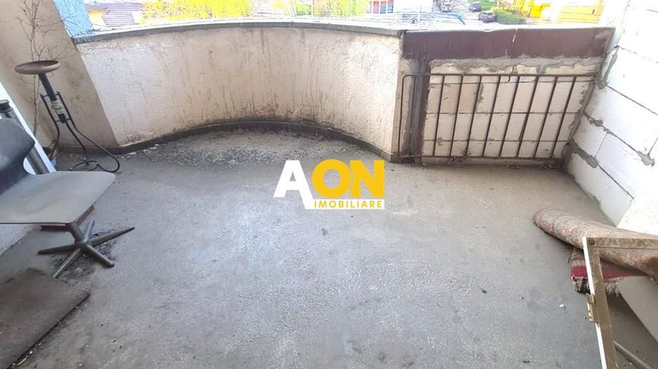 Apartament de vanzare, 3 Camere, 2 Bai, Zona Stadion - Poză 8