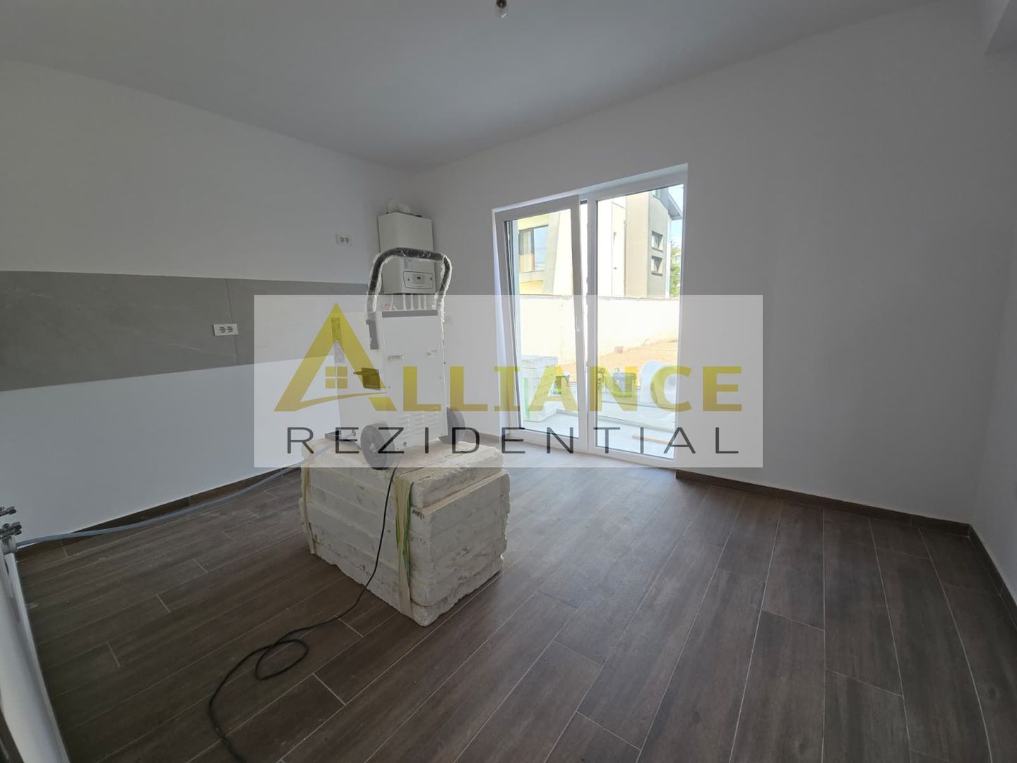 Vila 5 Camere | La 100 m de Blv. - Poză 7