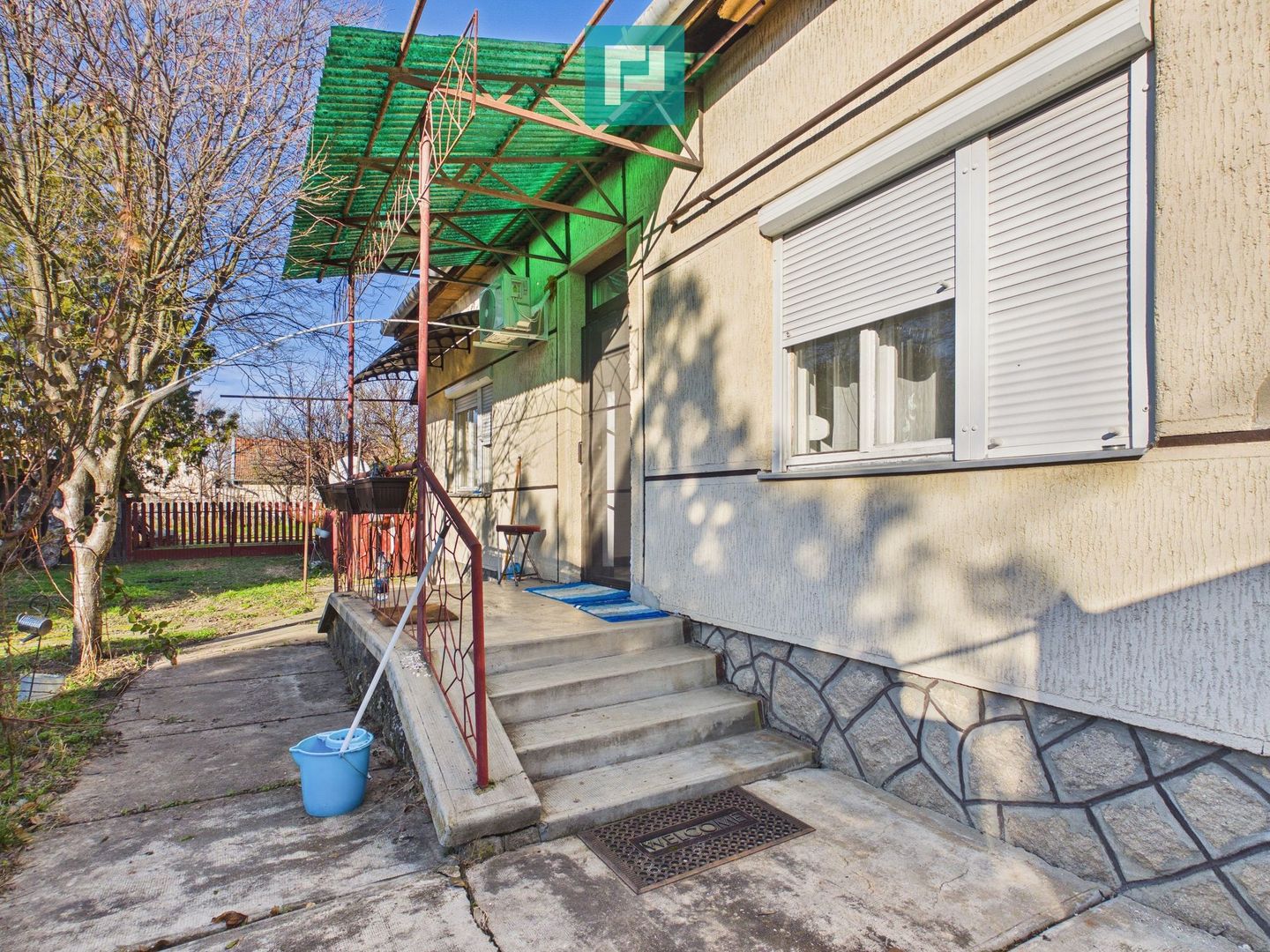 Casă cu 3 camere și teren generos în Battonya - Poză 2