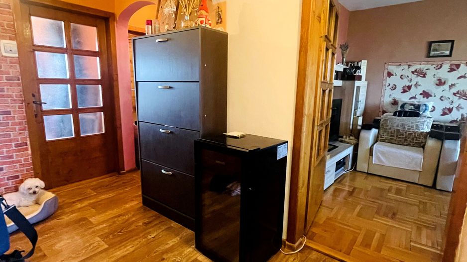 Apartament cu 3 camere – Zona Nufărul, Oradea - Poză 1