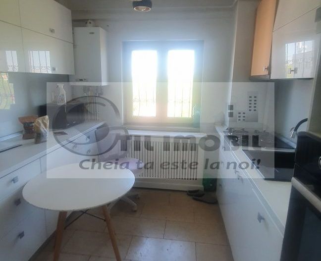 De inchiriat, apartament 4 camere Copou - Poză 4