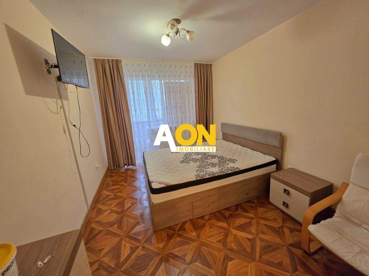 Apartament 2 camere, etaj 1, mobilat, utilat, Cetate, zona Closca - Poză 1