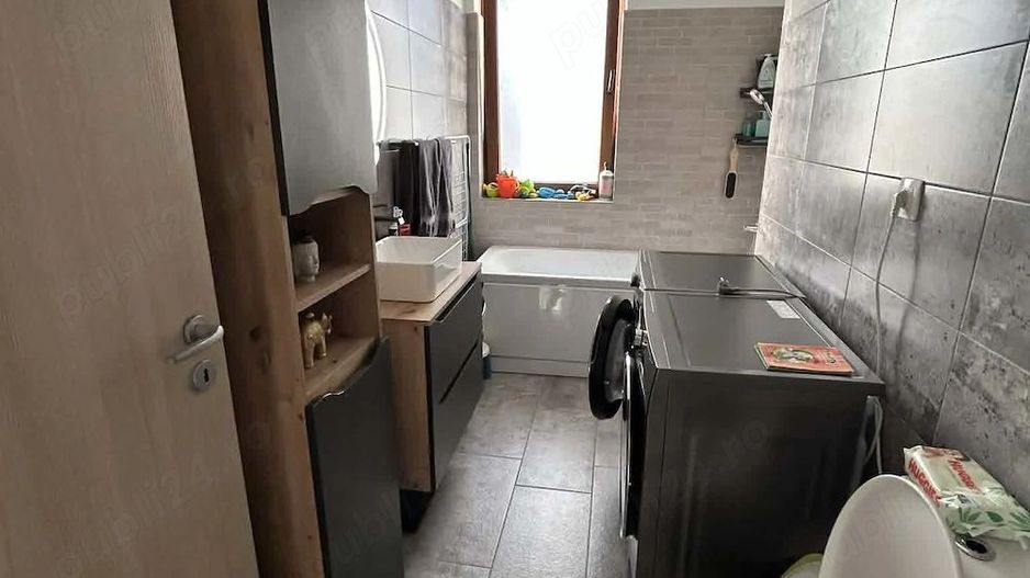 Apartament modern cu potențial de 3 camere – Torontalului - Poză 4