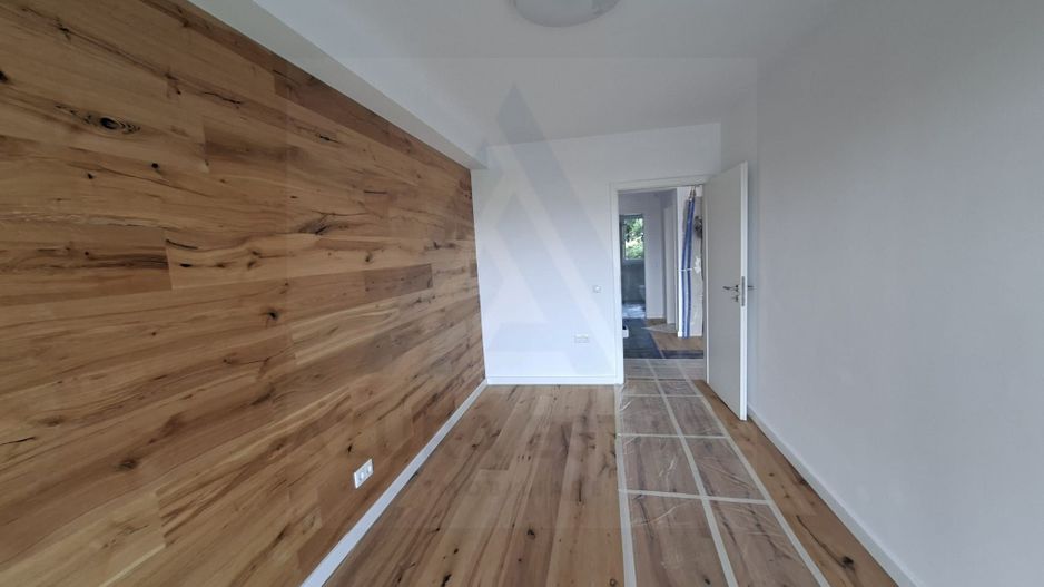 Apartament premium 3 camere + curte 50 mp 2 băi 61,4 mp utili Cristian - Poză 1