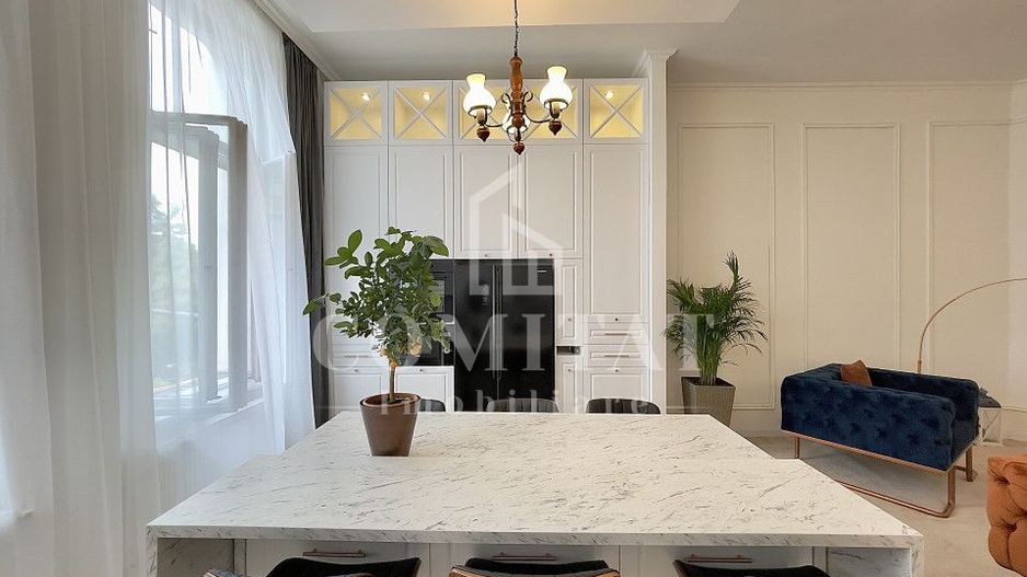 Apartament cu 3 camere Ultracentral - Poză 5