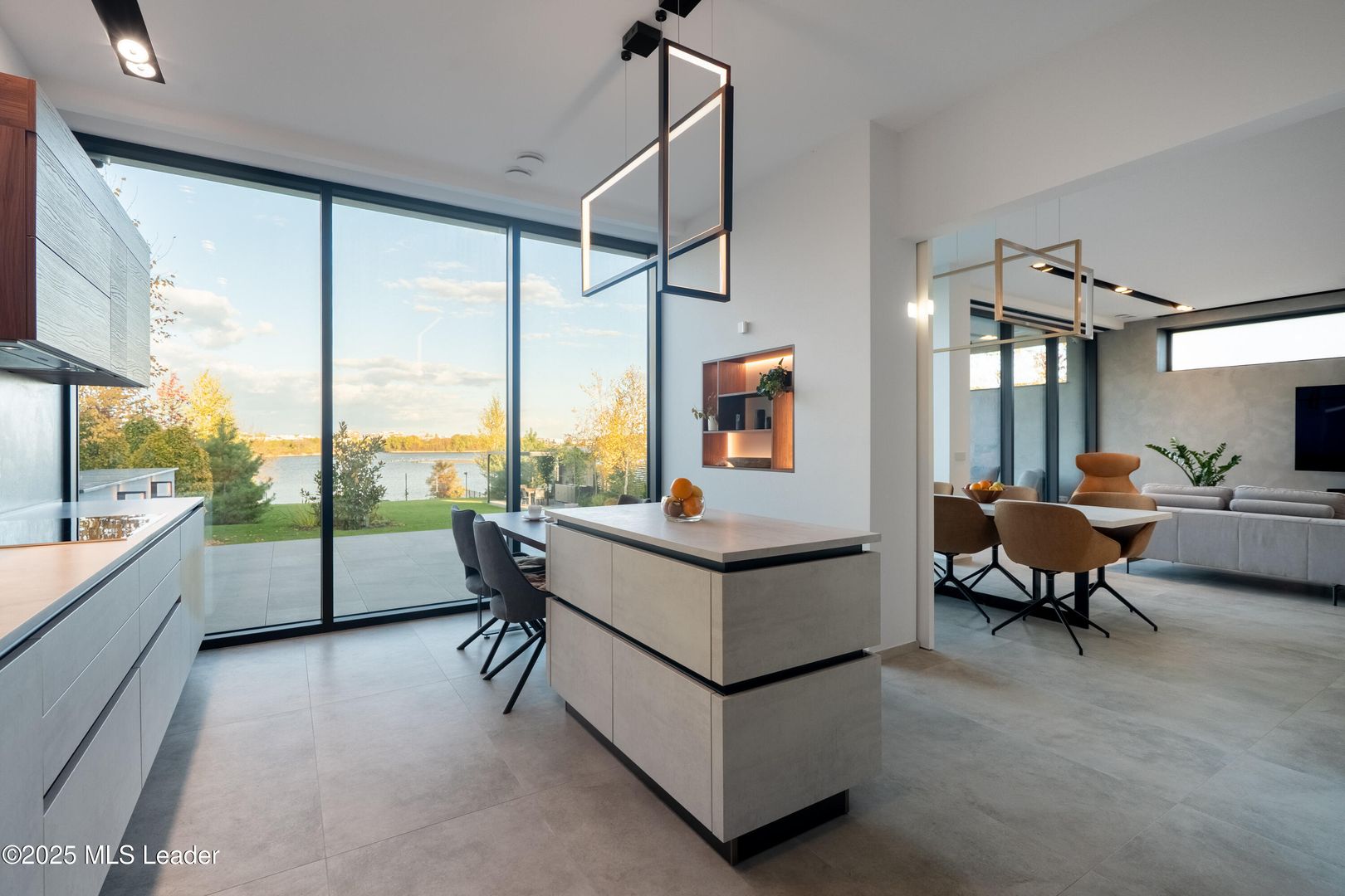 Smart-Home nZEB spectaculoasa Bucuresti Sector1 cu deschidere lac - Poză 19