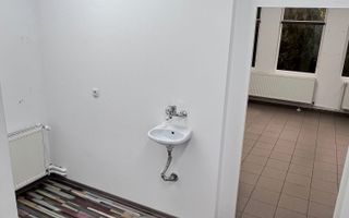 Spațiu comercial de închiriat I 36MP I Zona Calea Dumbravii - Poză 4