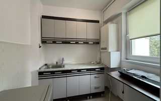 Garsoniera 30 mp, centrala proprie, balcon, zona UMF - Poză 5
