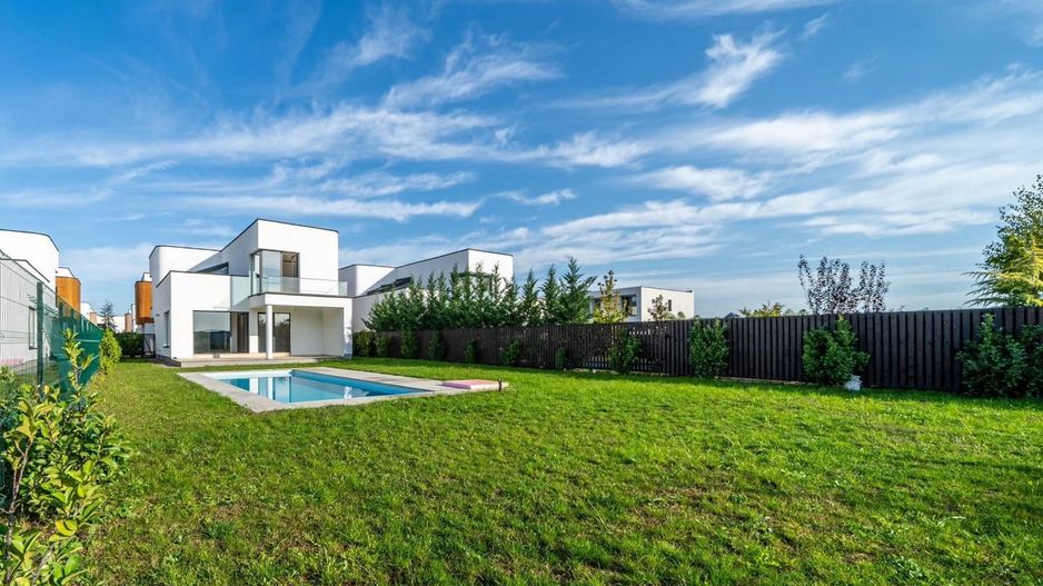 Vilă unica în Corbeanca - Liniște,natură și eleganță - Poză 26