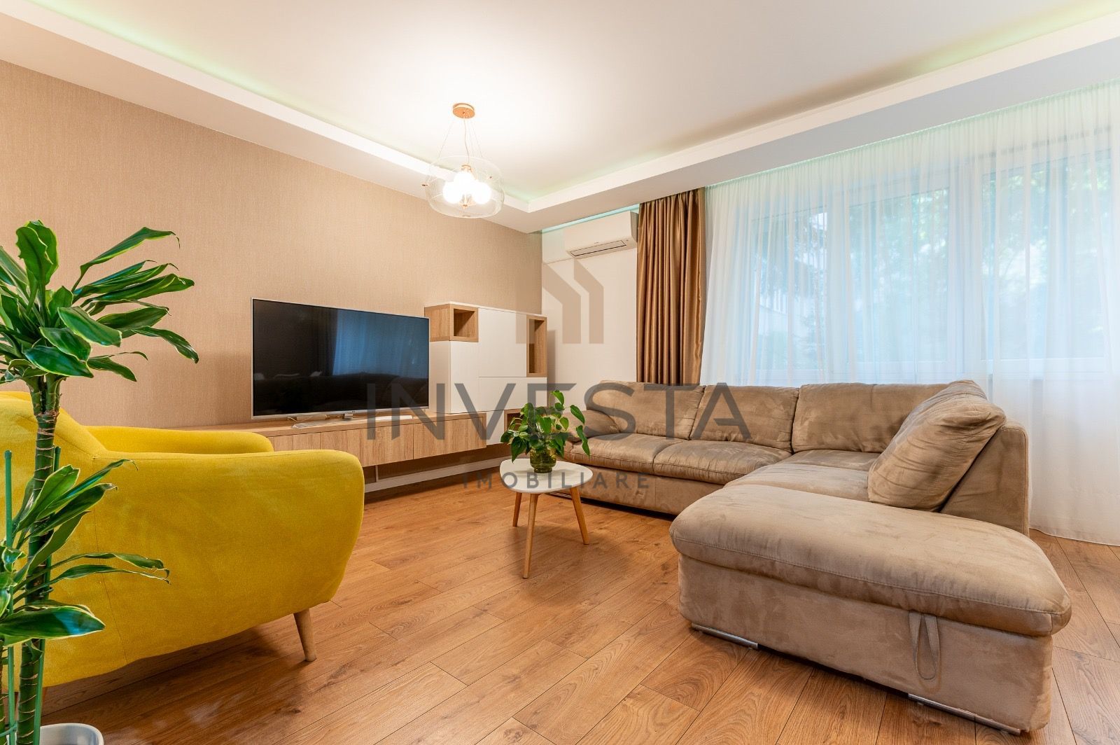 Apartament cu 4 camere 120 mp si parcare de inchiriat in zona Plopilor - Poză 1