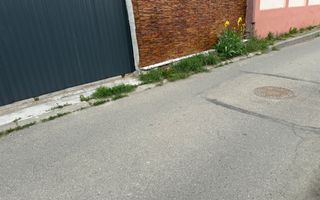 Casa ultracentral + piscină - Poză 17