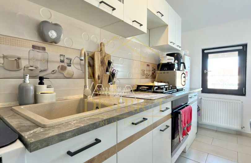 Apartament cu 2 camere complet mobilat si utilat la etajul 1 in Giroc la asfalt. - Poză 12
