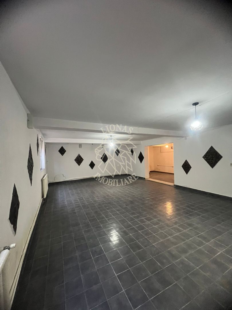 Spatiu comercial la strada 220 mp-parcare-Prundu Bargaului, Centru - Poză 2