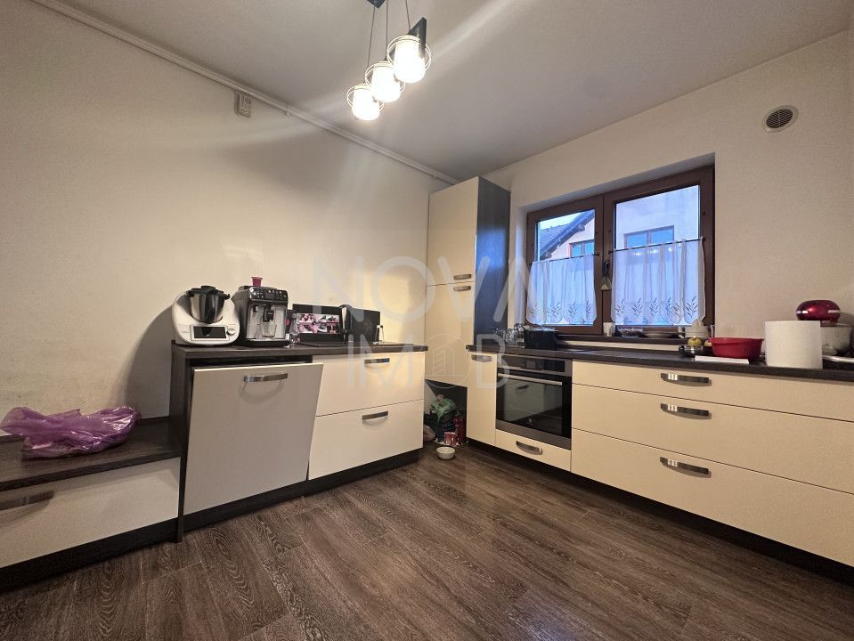 Apartament 3 camere, 2 bai, etajul 2 - Cart. Arhitectilor - Poză 6