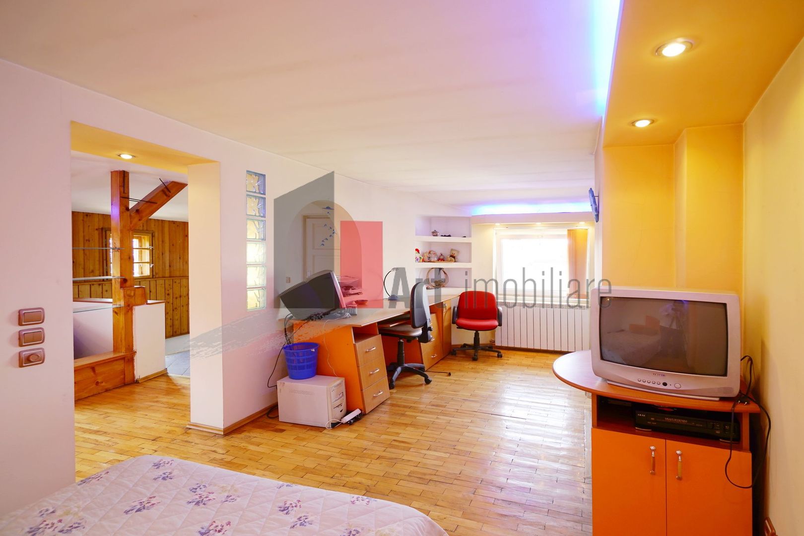 Vatra Luminoasa, jumatate de vila, intrare separata - Poză 11