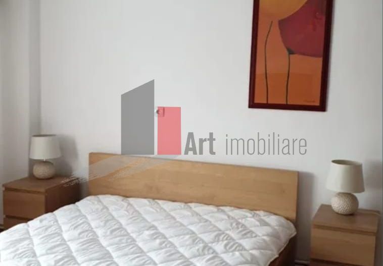 Vând apartament 3 camere în vilă, lângă Piața Victoriei - Poză 3