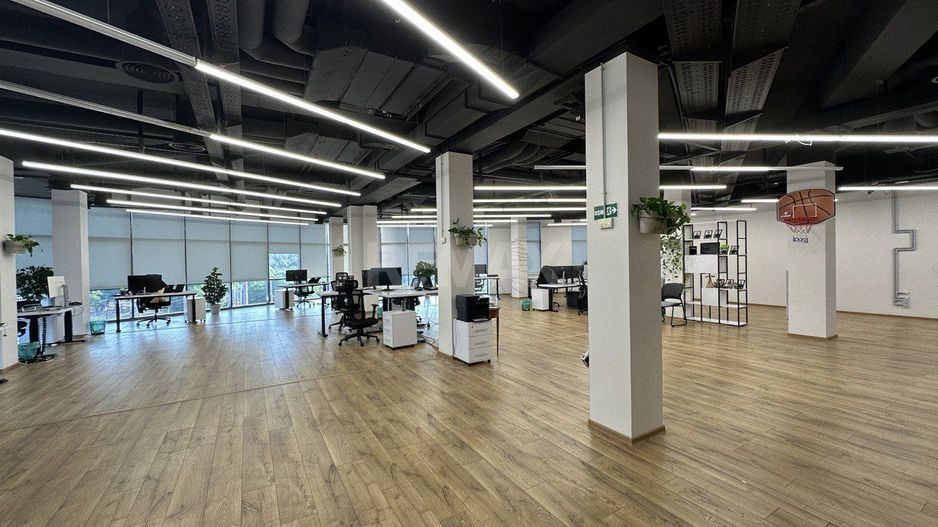 Chirie Spații de Birou 420 m2.și 300m²   sectorul Rîșcani. - Poză 10