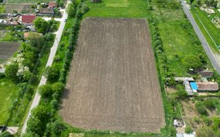 Teren Intravilan de 3,090 mp în Cuvin - Poză 14