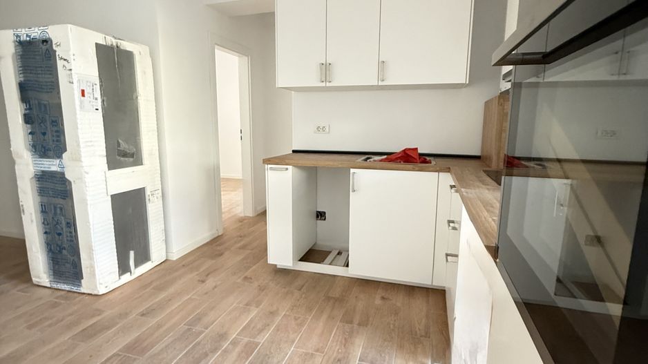 Soarelui- Sud Plaza | 2 Camere | Loc De Parcare. - Poză 5