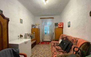Apartament 4 camere | Etaj 1 | Terasa | Pivnita | Central - Poză 1