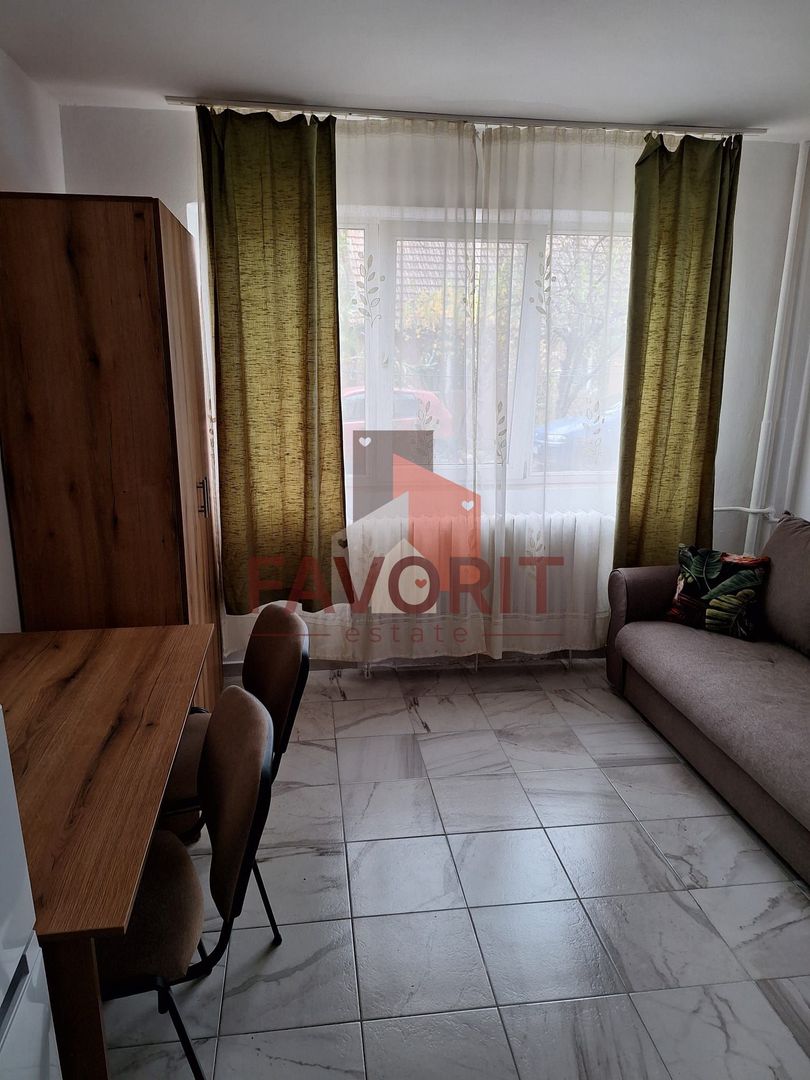 garsoniera | parter | renovat | mobilat si utilat | - Poză 1