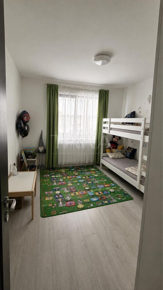 Apartament cu 3 camere, 70 mp, ansamblu cu drum privat. - Poză 7