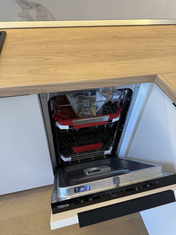 Închiriez apartament 2 camere modern, zona Unirii, centrală proprie - Poză 6