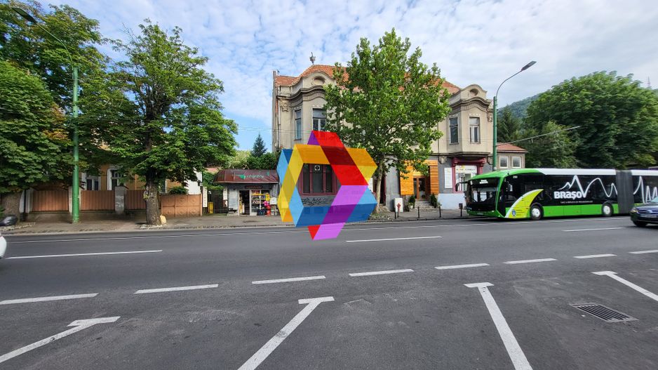 Casa de vânzare zona Centrală - 225 mp - Poză 1