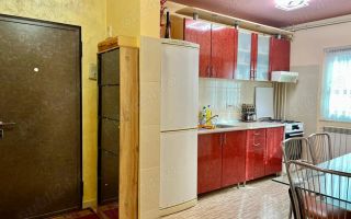 3 camere cu centrala+ boxa, in zona Girocului - Spitalul Judetean - Poză 1